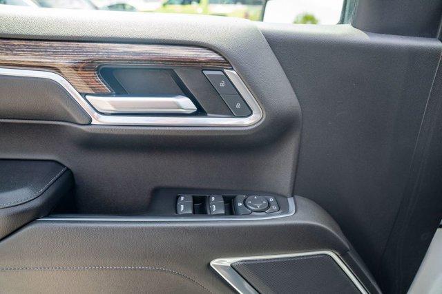used 2022 GMC Sierra 1500 car, priced at $40,379