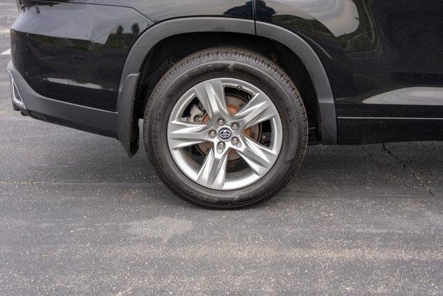 used 2018 Toyota Highlander car, priced at $20,879