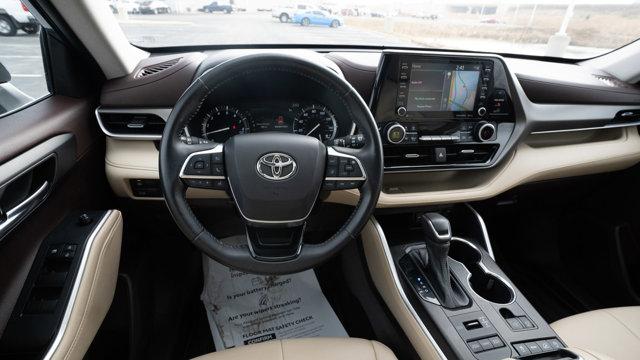 used 2021 Toyota Highlander car, priced at $34,997
