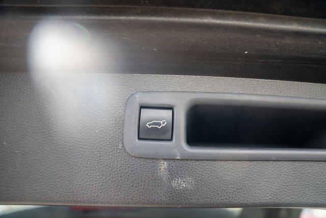 used 2021 Toyota Highlander car, priced at $35,749