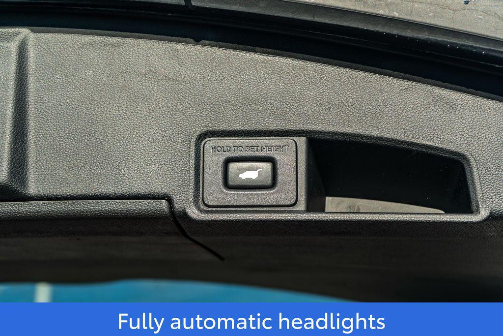 used 2022 Acura RDX car, priced at $32,990