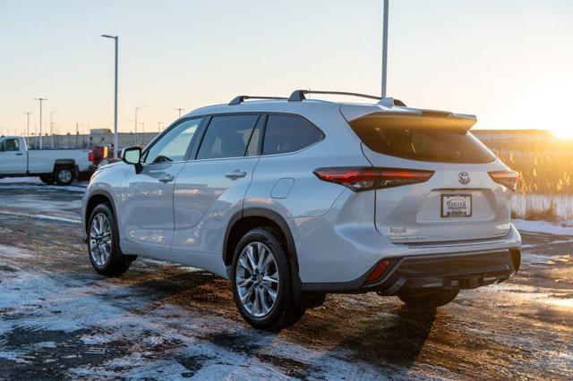 used 2023 Toyota Highlander car, priced at $46,990