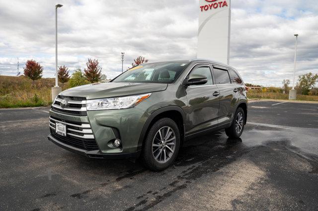 used 2018 Toyota Highlander car, priced at $24,997