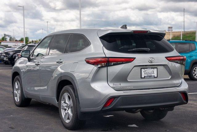 used 2022 Toyota Highlander car, priced at $29,990