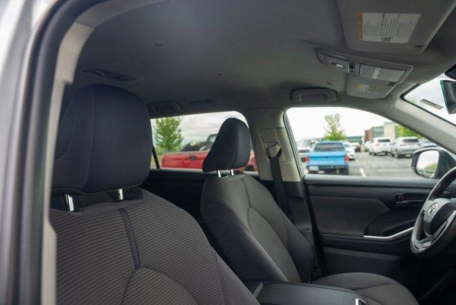 used 2022 Toyota Highlander car, priced at $29,990