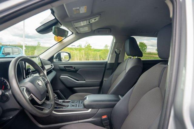 used 2022 Toyota Highlander car, priced at $29,990