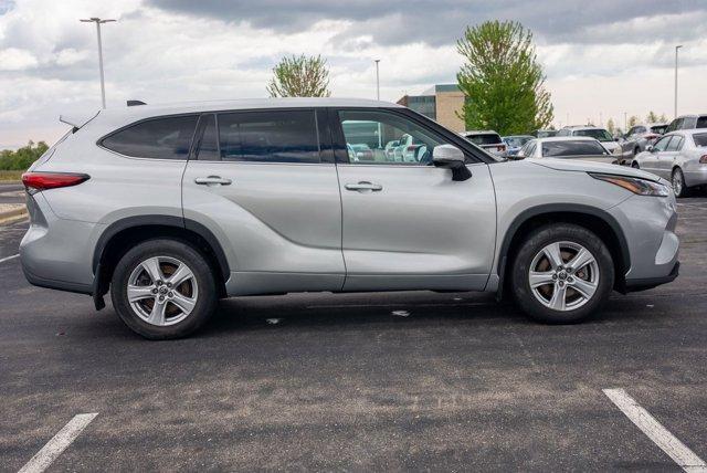 used 2022 Toyota Highlander car, priced at $29,990