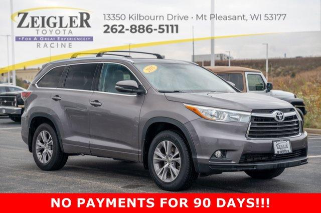 used 2015 Toyota Highlander car, priced at $24,995