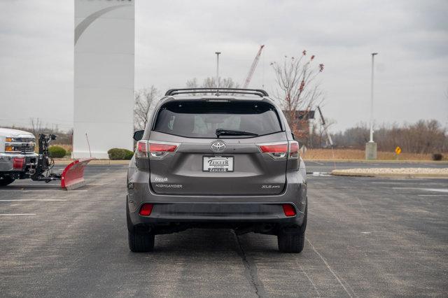 used 2015 Toyota Highlander car, priced at $24,995