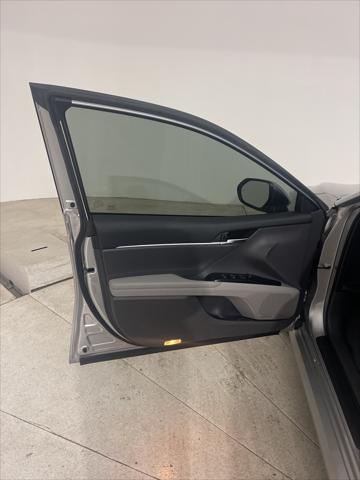 used 2018 Toyota Camry Hybrid car, priced at $21,241