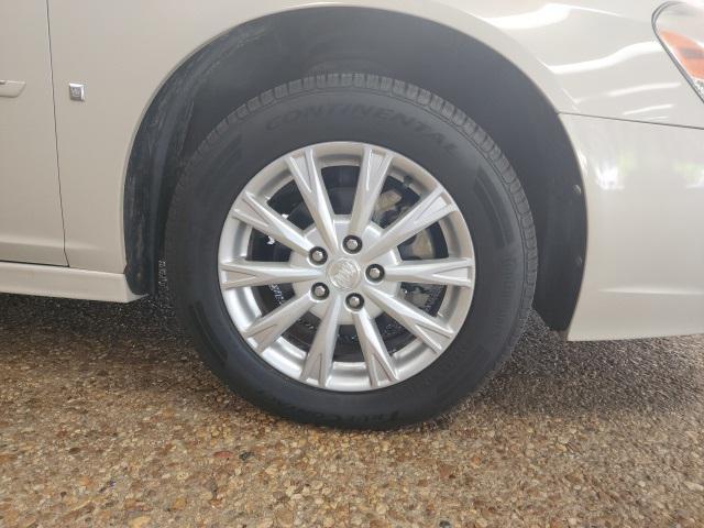 used 2010 Buick Lucerne car, priced at $5,891