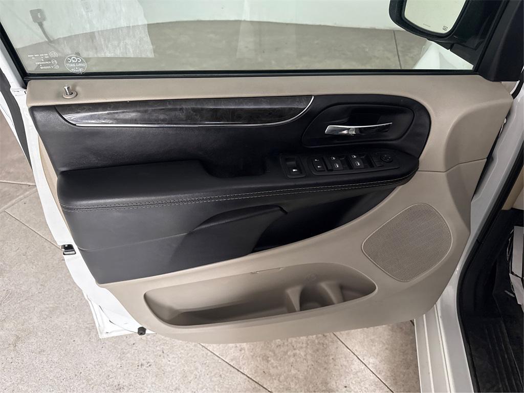 used 2015 Chrysler Town & Country car, priced at $9,291
