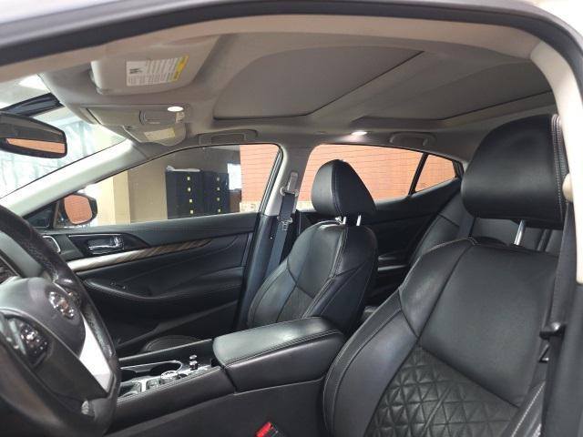 used 2016 Nissan Maxima car, priced at $12,391