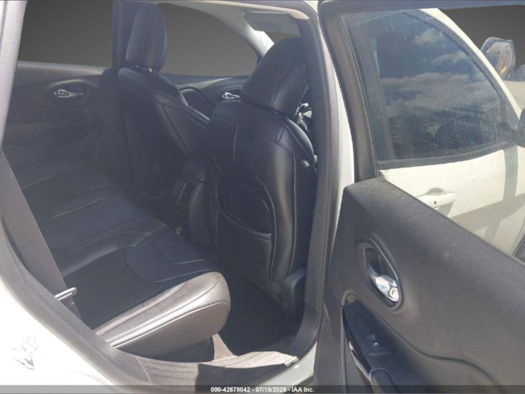 used 2019 Jeep Cherokee car, priced at $13,991