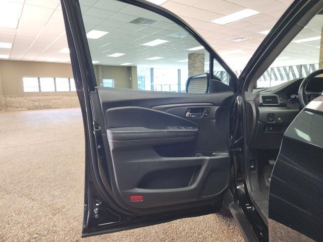 used 2021 Honda Pilot car, priced at $26,991