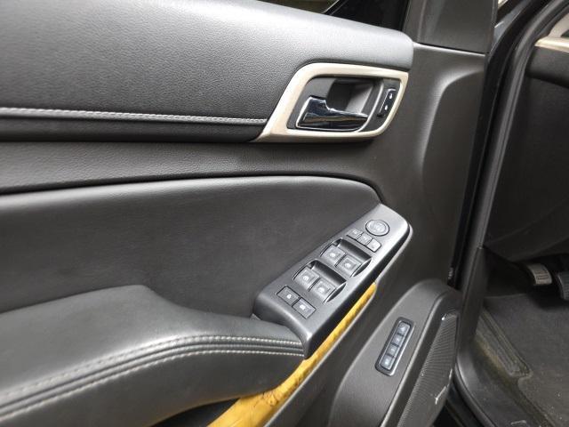 used 2017 GMC Yukon XL car, priced at $24,691