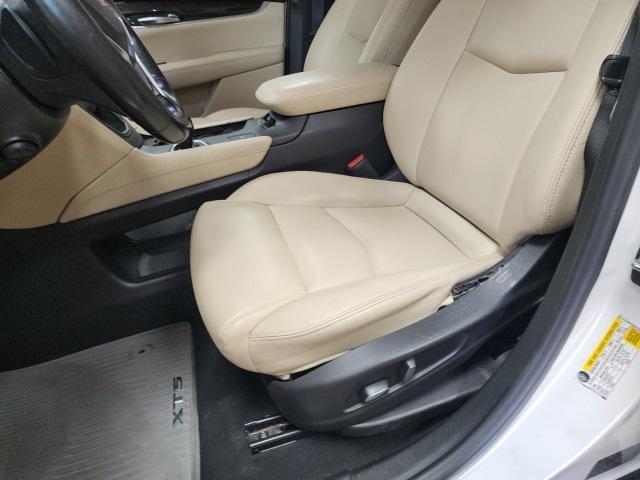 used 2018 Cadillac XT5 car, priced at $14,441