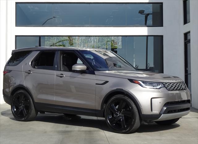 used 2022 Land Rover Discovery car, priced at $40,888