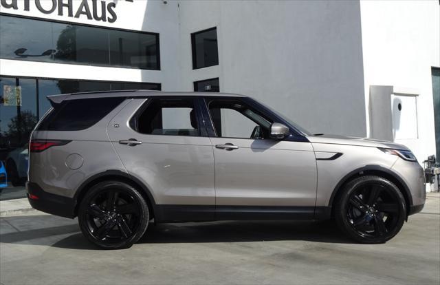 used 2022 Land Rover Discovery car, priced at $40,888