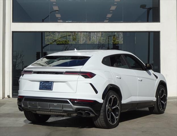 used 2019 Lamborghini Urus car, priced at $155,888