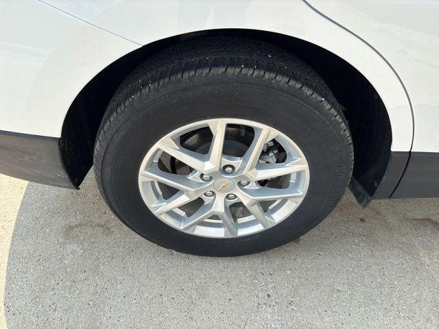 used 2023 Chevrolet Equinox car, priced at $24,444