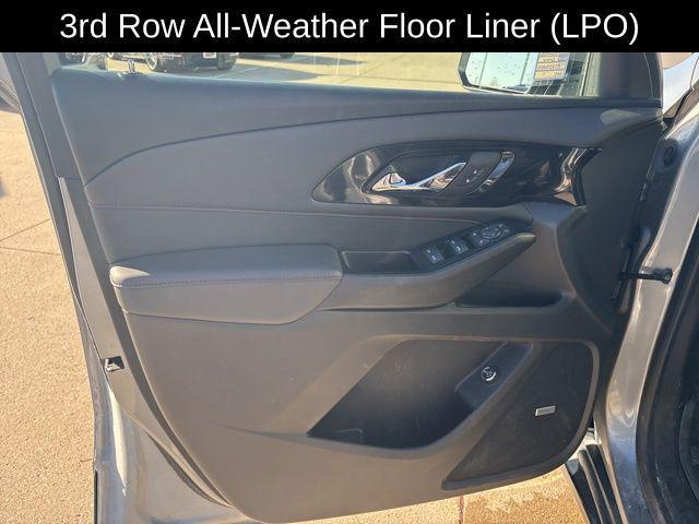 used 2023 Chevrolet Traverse car, priced at $37,544