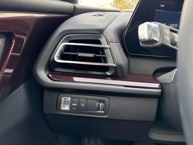 used 2024 Chevrolet Traverse car, priced at $46,999