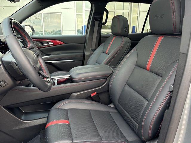 used 2024 Chevrolet Traverse car, priced at $46,999