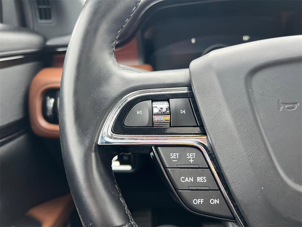 used 2023 Lincoln Nautilus car, priced at $40,995