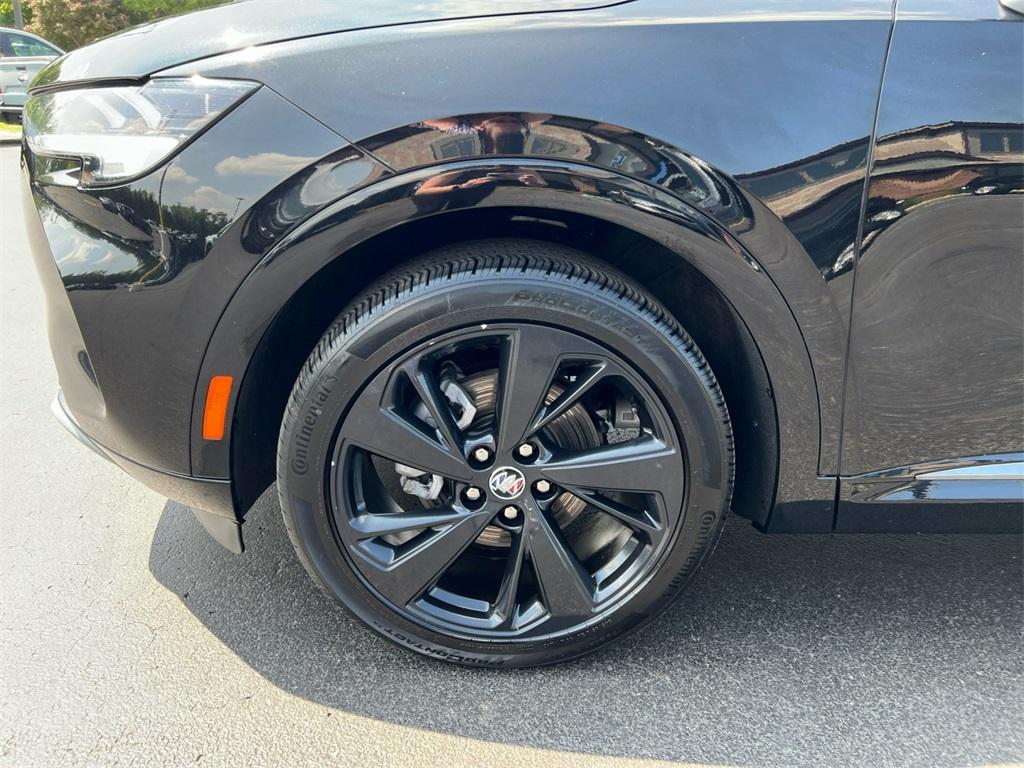 used 2023 Buick Envision car, priced at $25,300