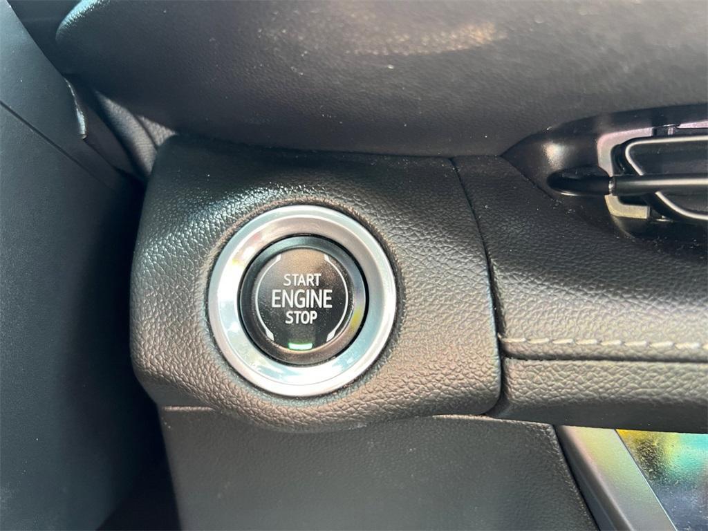 used 2023 Buick Envision car, priced at $25,300