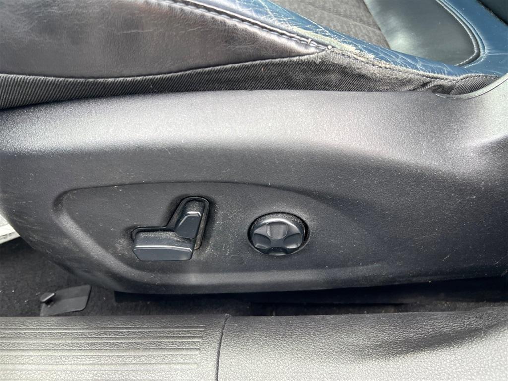 used 2015 Chrysler 200 car, priced at $7,200