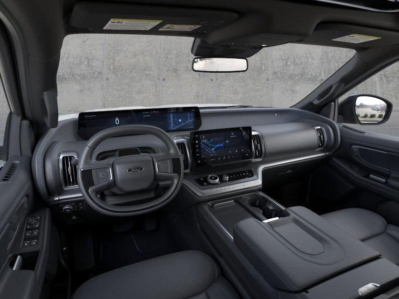 new 2025 Ford Expedition car, priced at $76,114