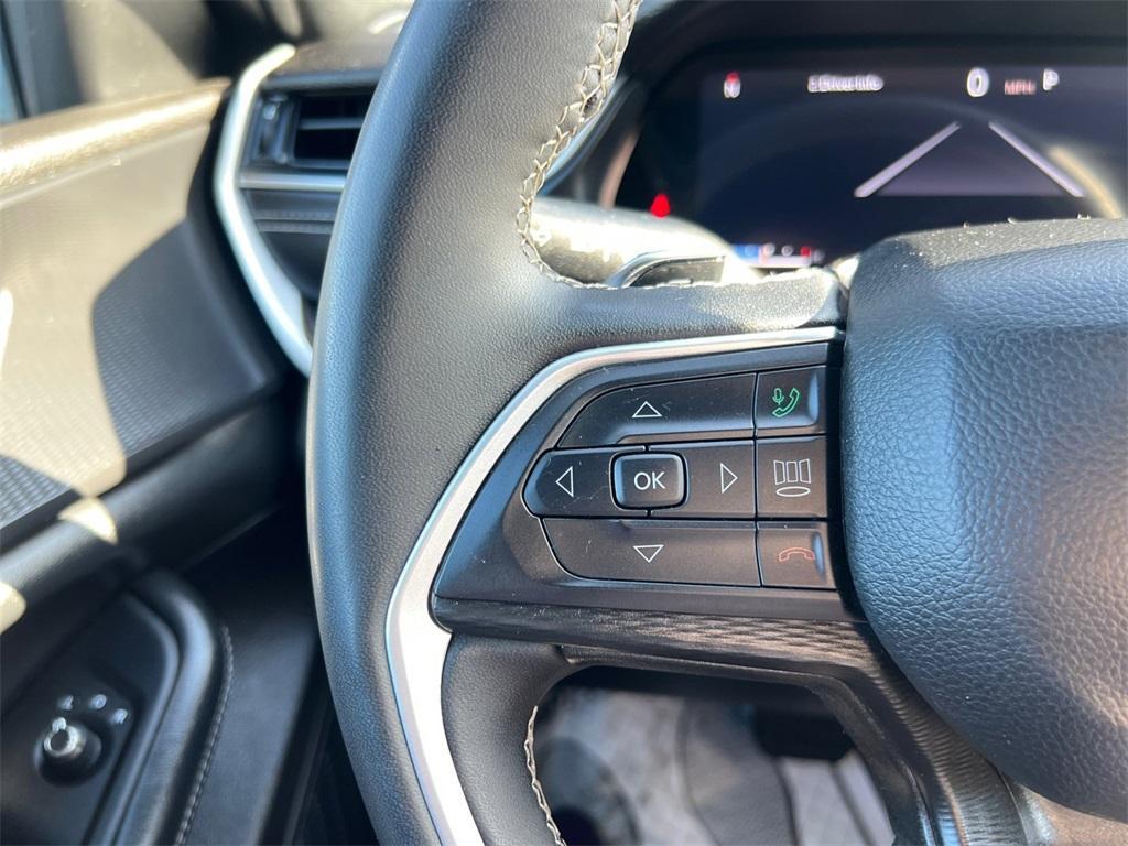 used 2024 Jeep Grand Cherokee car, priced at $30,900