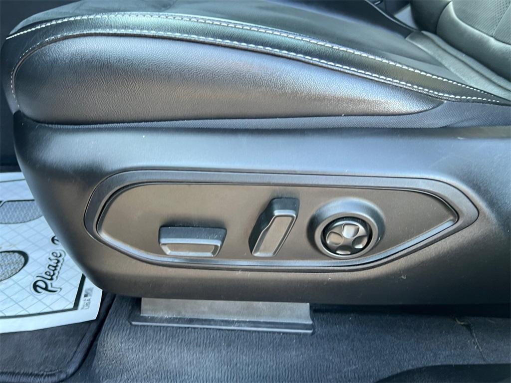 used 2024 Jeep Grand Cherokee car, priced at $30,900