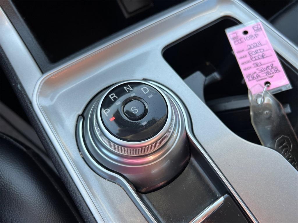 used 2024 Ford Edge car, priced at $26,500