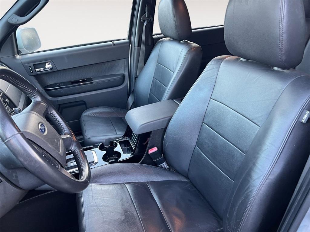 used 2010 Ford Escape car
