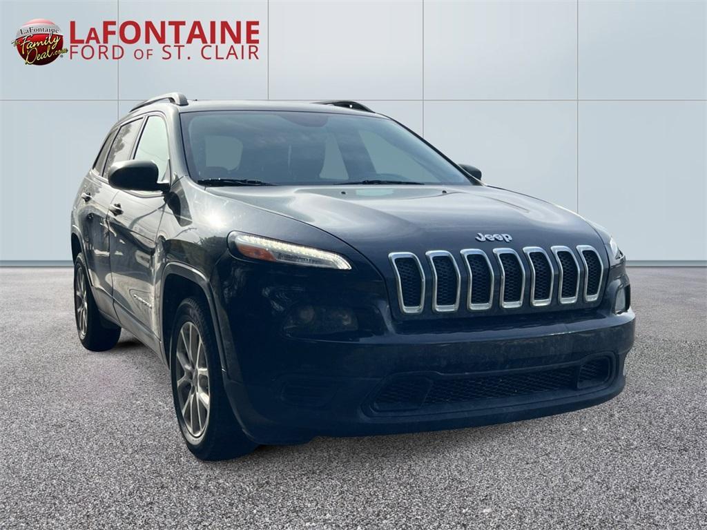 used 2016 Jeep Cherokee car