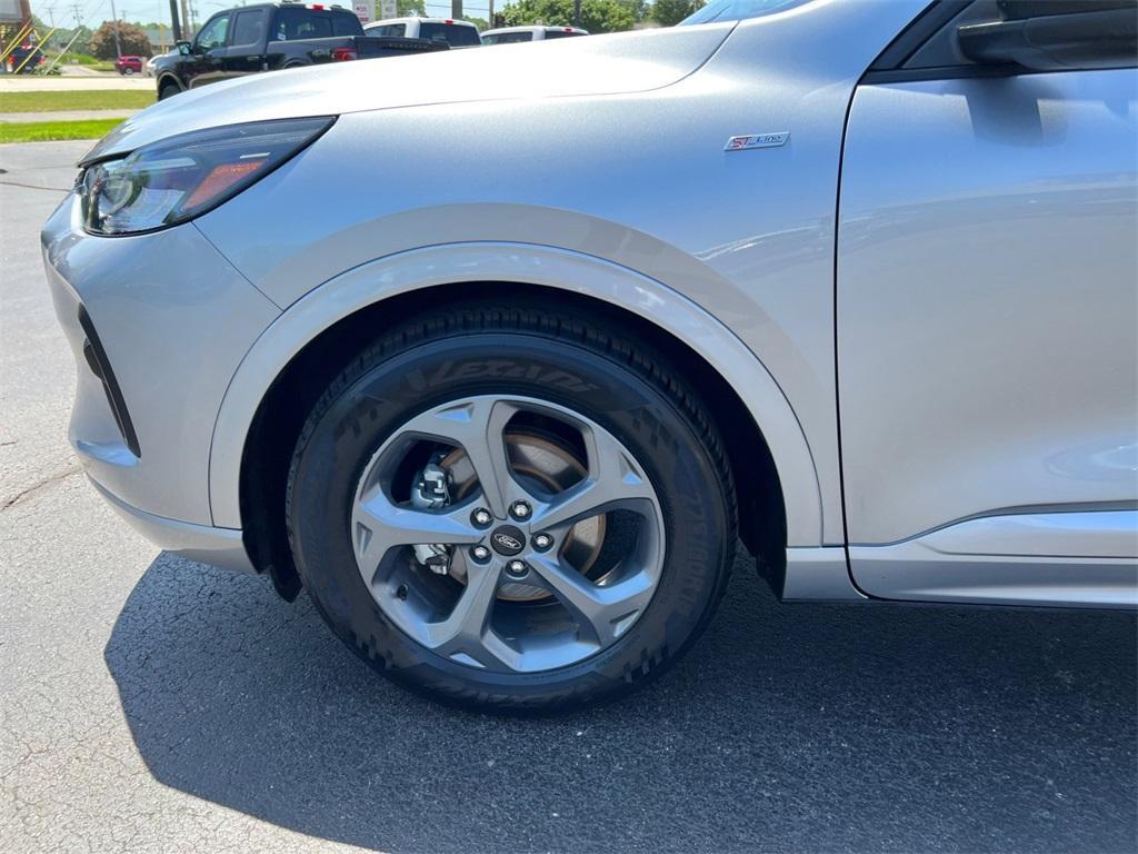 used 2024 Ford Escape car, priced at $20,800