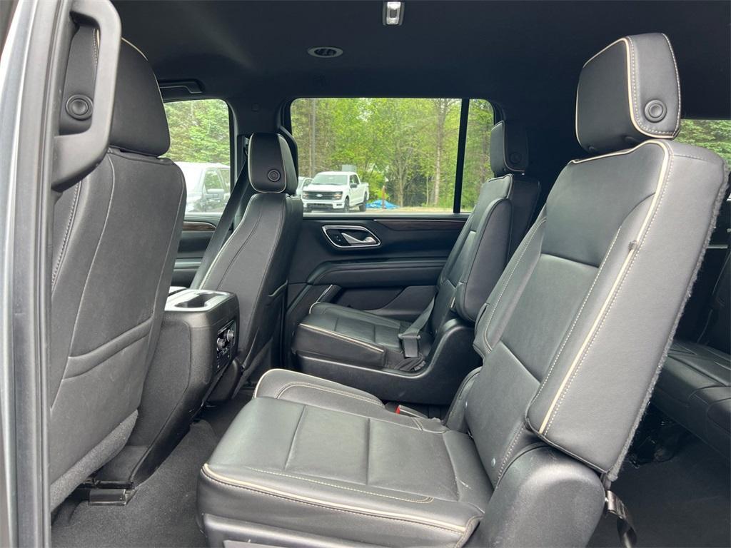 used 2022 Chevrolet Suburban car, priced at $39,900