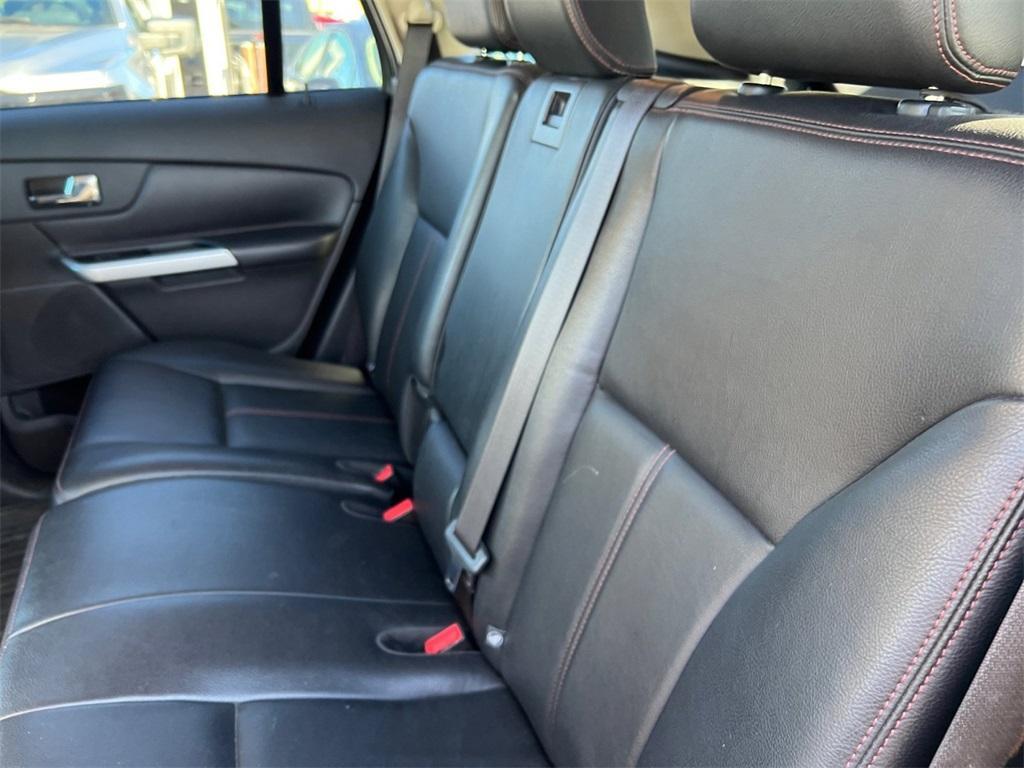 used 2011 Ford Edge car
