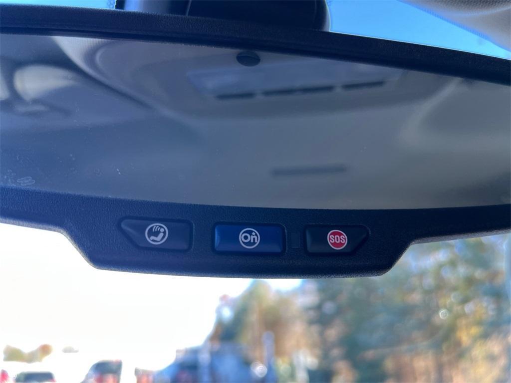 used 2015 GMC Canyon car, priced at $9,495