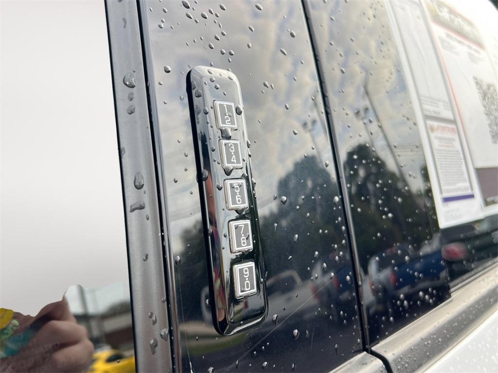 used 2021 Ford F-150 car, priced at $39,900