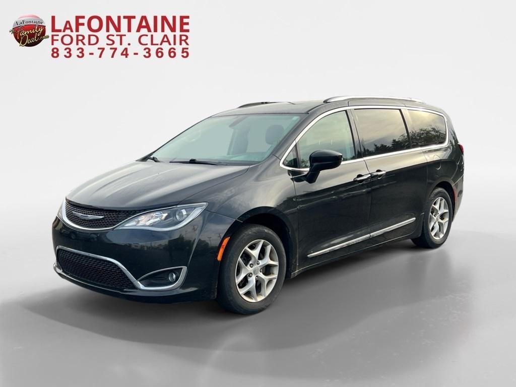 used 2017 Chrysler Pacifica car, priced at $15,193