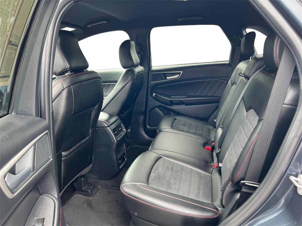 used 2022 Ford Edge car, priced at $26,900