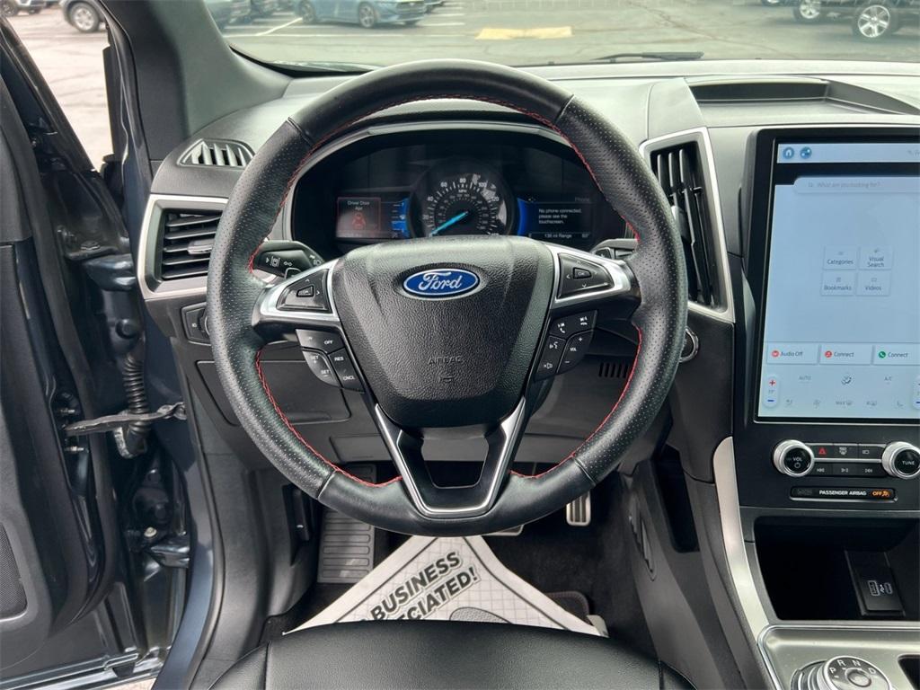 used 2022 Ford Edge car, priced at $26,900