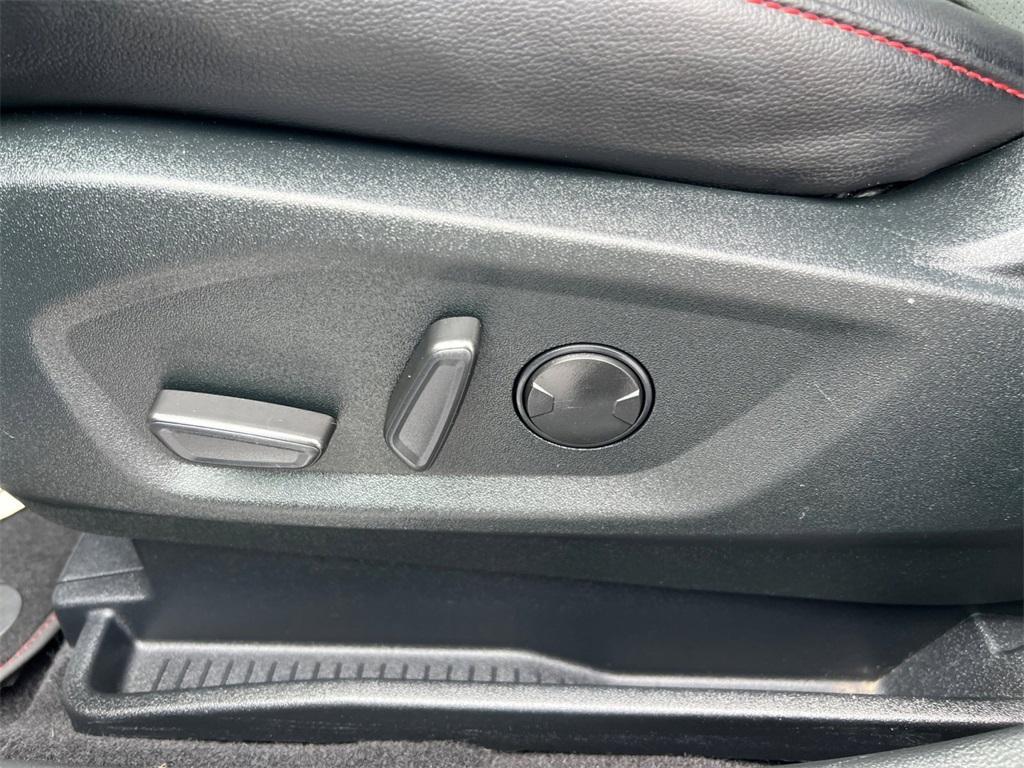 used 2022 Ford Edge car, priced at $26,900