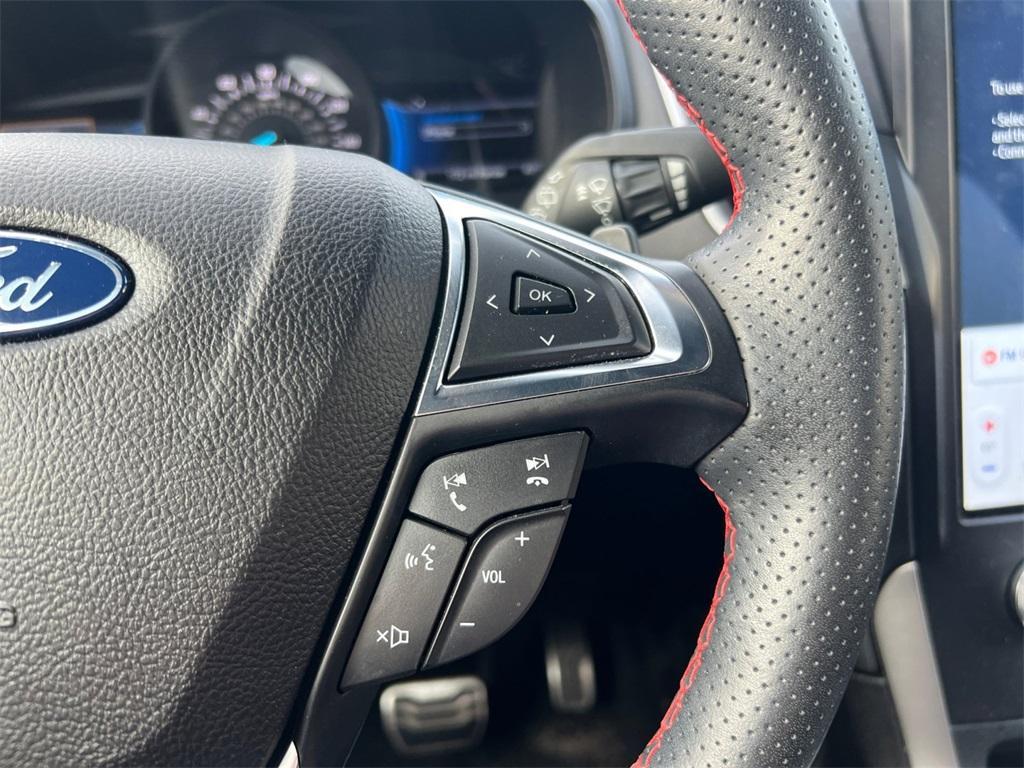 used 2022 Ford Edge car, priced at $26,900