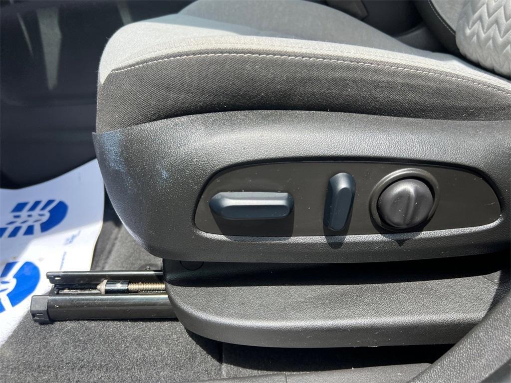used 2023 Chevrolet Equinox car, priced at $19,500