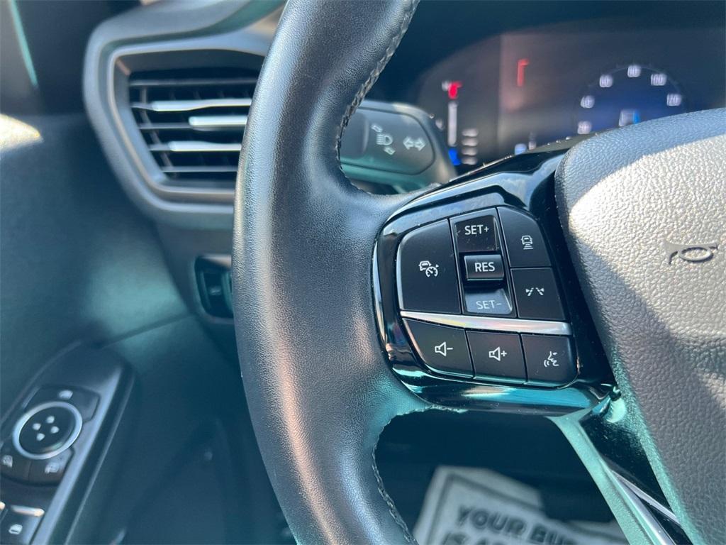 used 2024 Ford Escape car, priced at $25,106